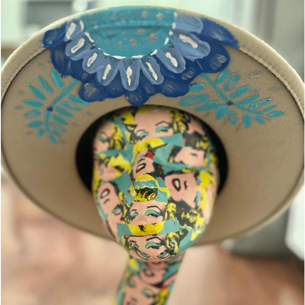 Hand painted hat - Picture 2 of 10